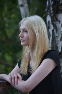 girl-1019211_1920 copy